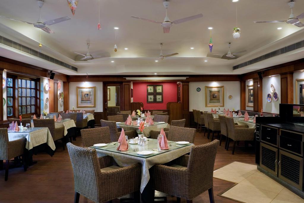 Mayfair Rourkela Étterem fotó